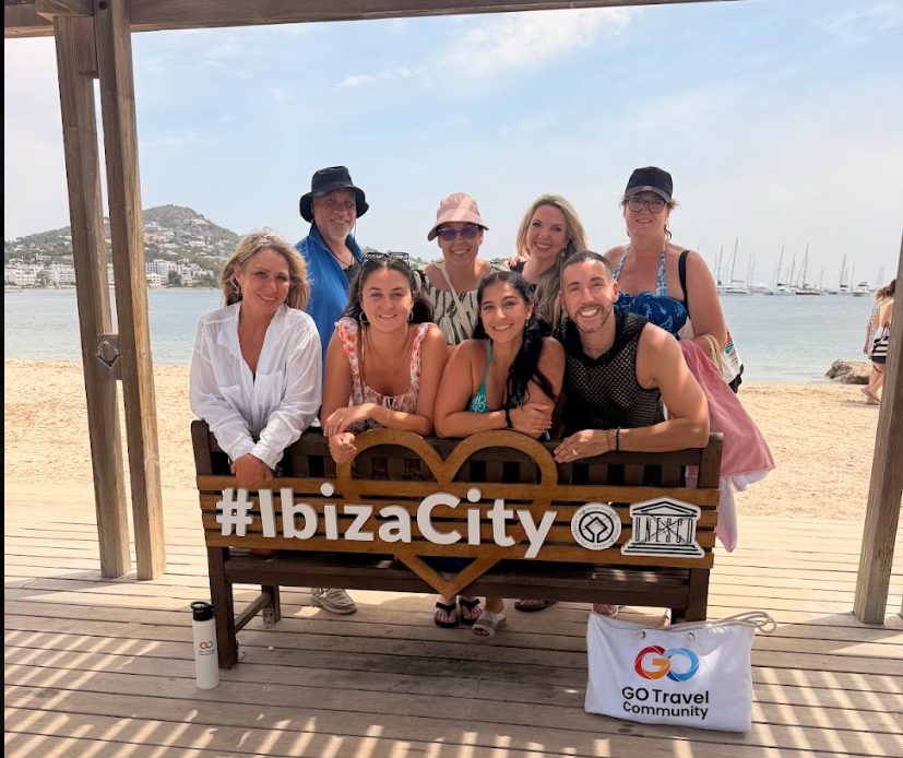 Friends on a bench at Ibiza City